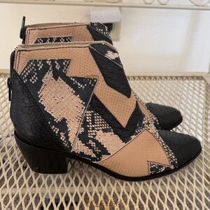 Matisse Tan and Black Patterned Ankle Boots